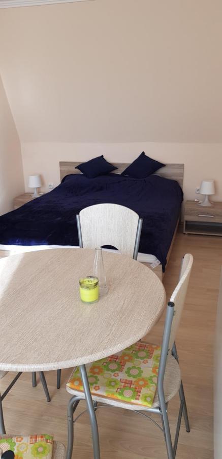 Boglárka Apartman Hajdúszoboszló Exterior foto