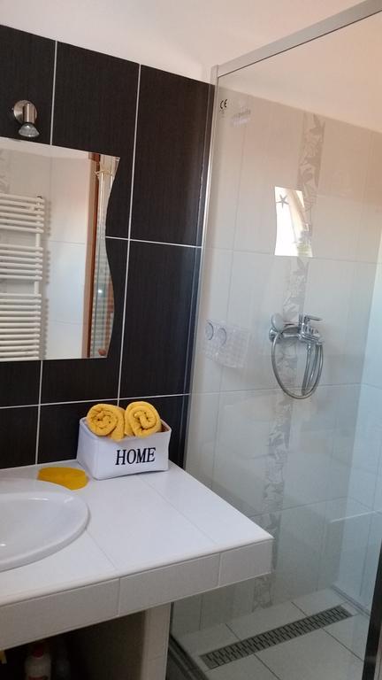 Boglárka Apartman Hajdúszoboszló Exterior foto